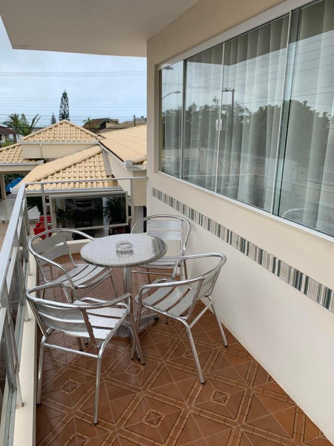 Apto E Suites Praia Do Itapocoroi 佩尼亚 外观 照片