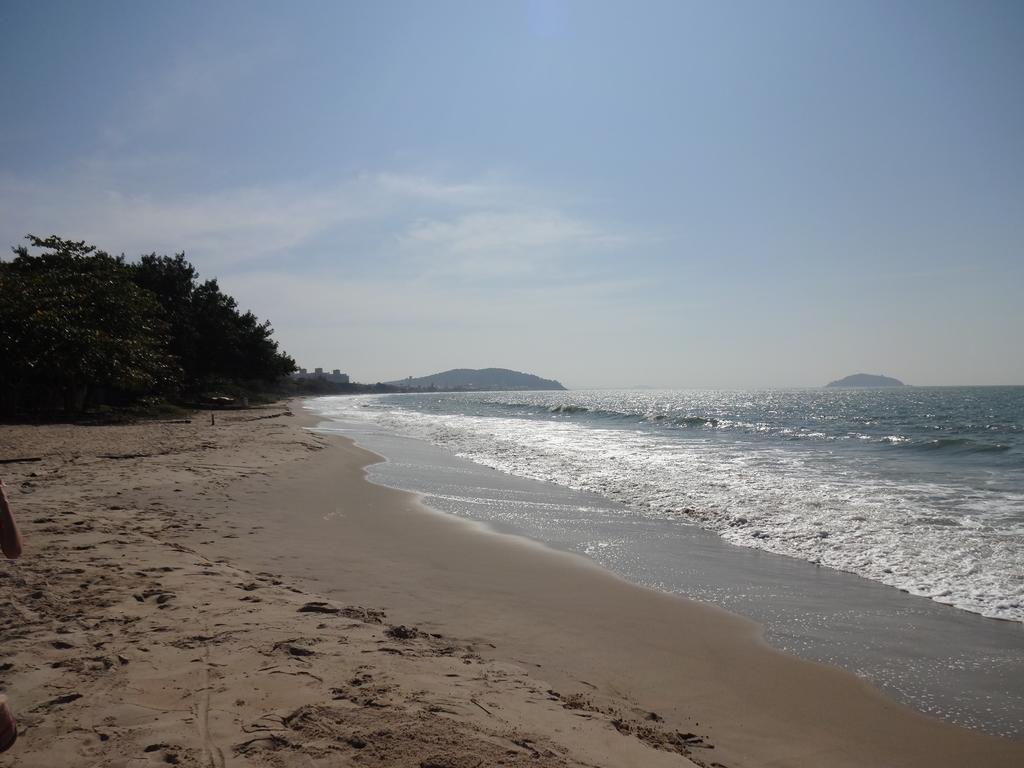 Apto E Suites Praia Do Itapocoroi 佩尼亚 外观 照片