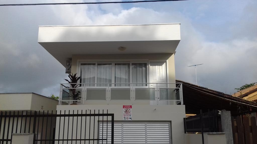 Apto E Suites Praia Do Itapocoroi 佩尼亚 外观 照片